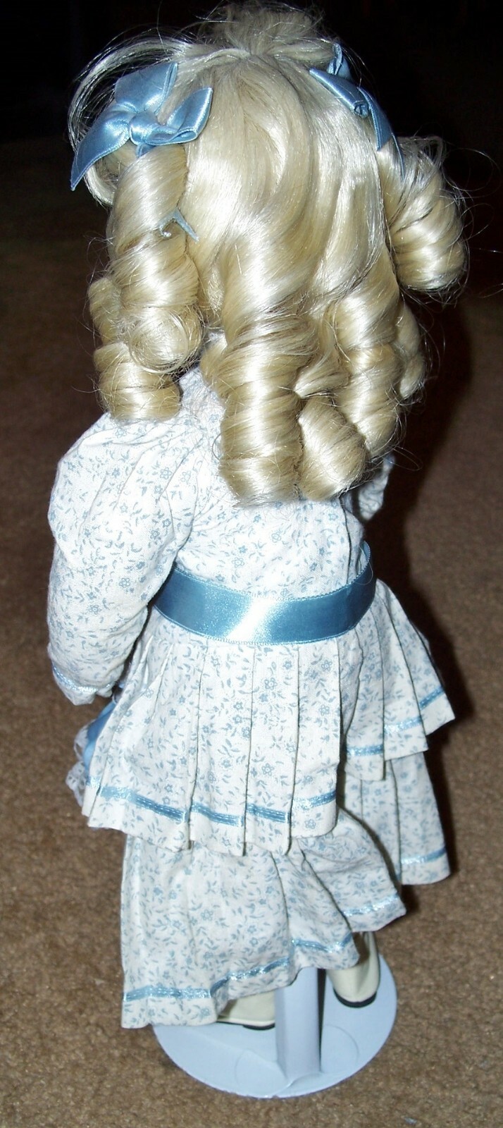 NELLIE LITTLE HOUSE ON THE PRAIRIE PORCELAIN 1994 ASHTON-DRAKE DOLL W/ COA!