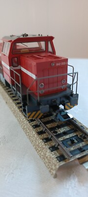 MÄRKLIN  Locomotive Diesel Série 1002 MaK type Am 842 de la SBB/CFF/FFS  HO-C.A.