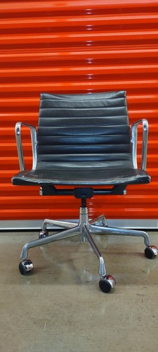 Herman Miller Eames Aluminum Group Management Office Chair E