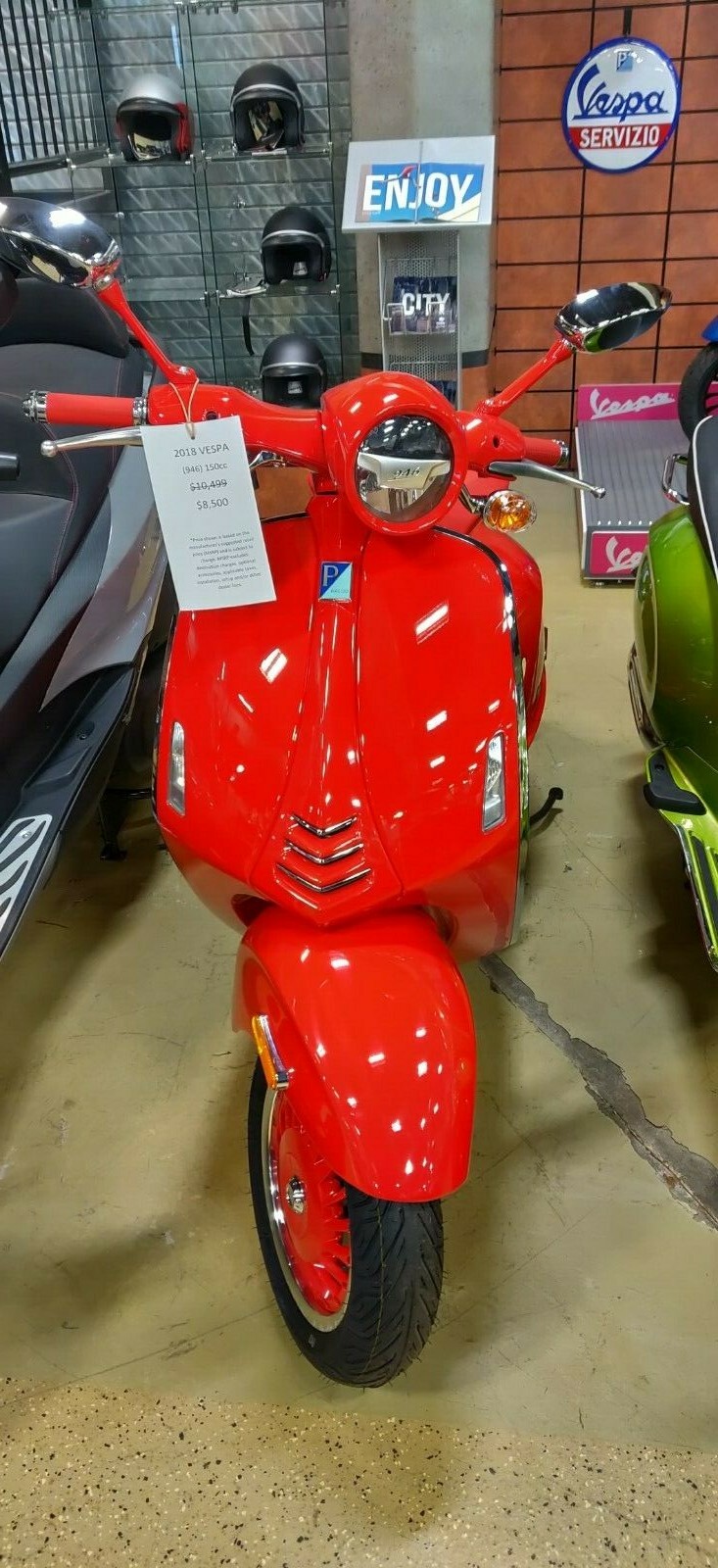 2018 Vespa 946 (RED) 150CC