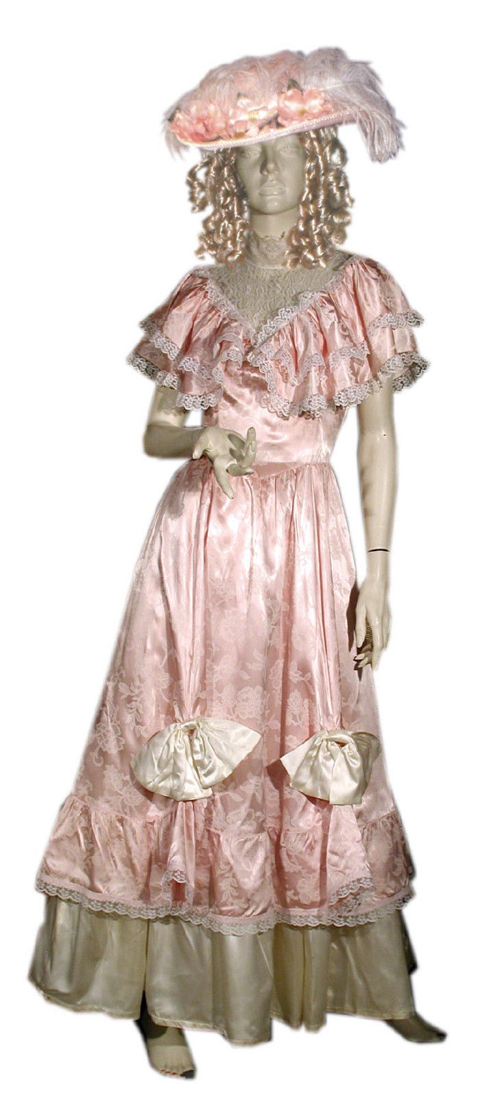 Women's Victorian Costumes