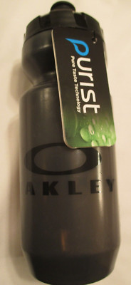 OAKLEY GRAY W BLACK O WATER BOTTLE 22 OZ NEW TAGS PROMOTIONAL BICYCLE BIKE GRIPS