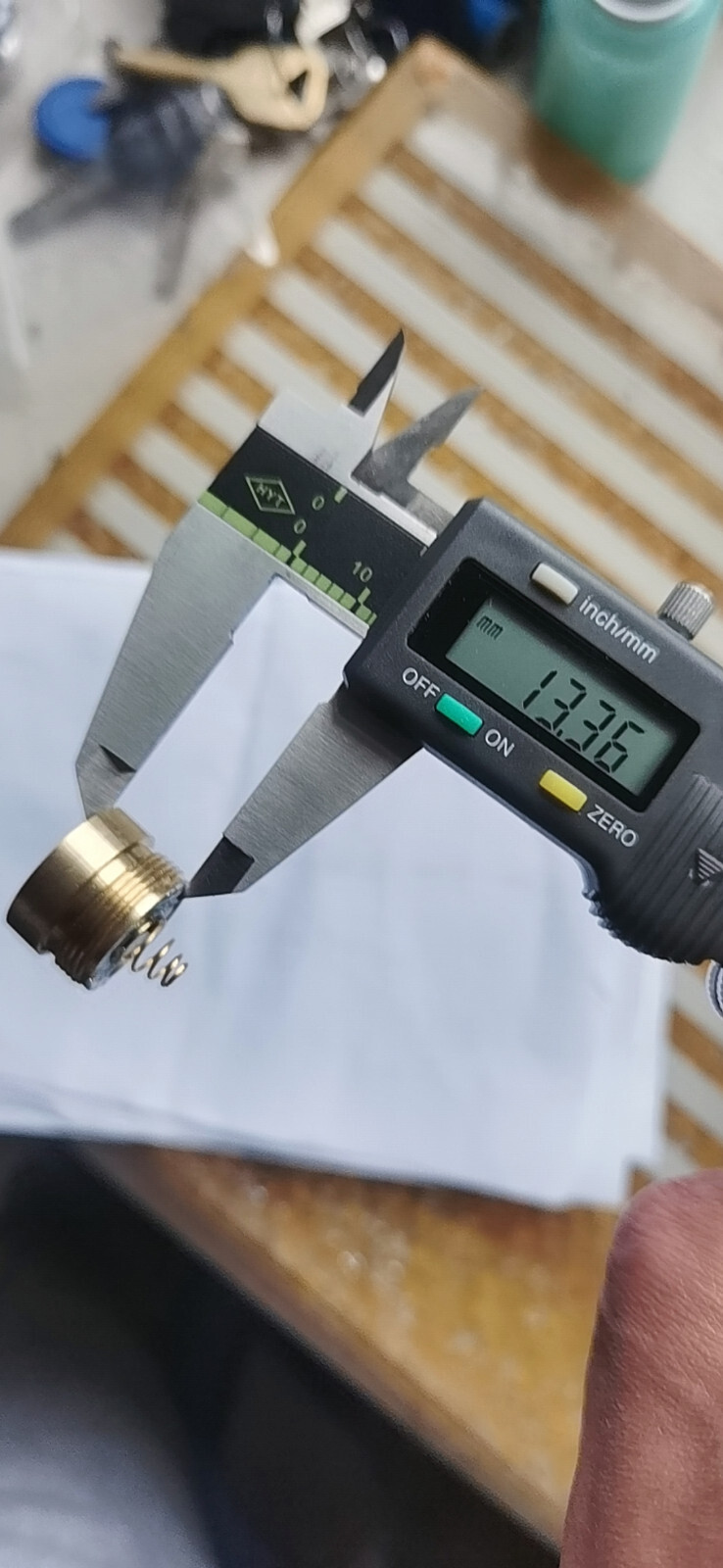 UniqueFire 250 Yards Long Distance HS-802 Red Green LED Flashlight Hunting