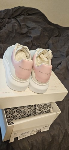 Pre-owned Alexander Mcqueen Size 40 -  ‘white & Pink Oversized Sneaker'