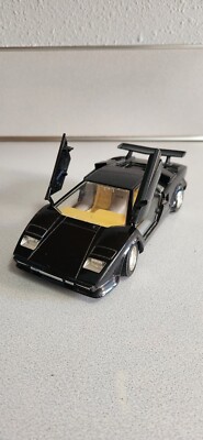 Burago 1988 Lamborghini Countach 1:24 Scale Diecast Car Black Made in Italy READ