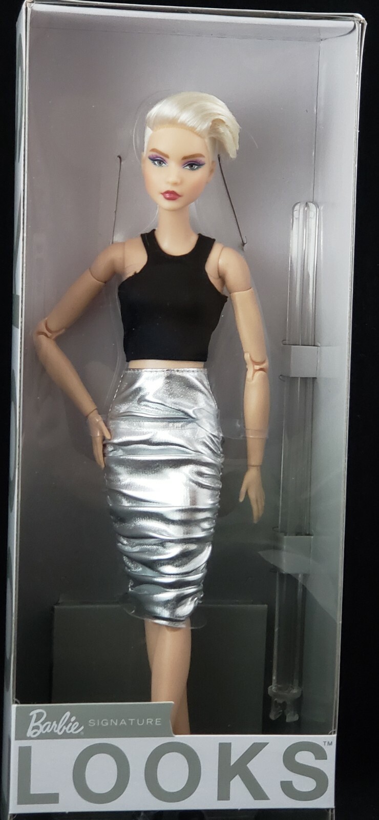 Barbie Signature Looks Doll 8 Blonde Pixie Hair 2021 Fully Barbie Signature Looks Doll 8 Blonde Pixie Hair 2021 Fully