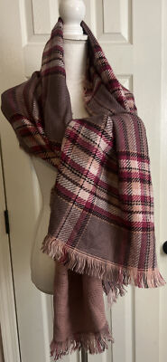 NWT Francesca s Blush Plaid Blanket Scarf