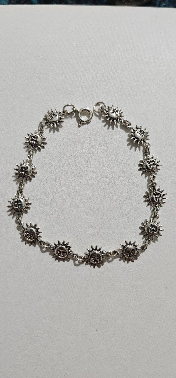 Smiling Sun Face Silver 925 Bracelet, Pre-owned with Signs of Wear, Charm