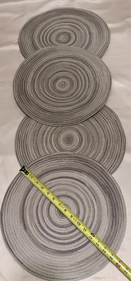 NWOT Set of 4 Round Placemats Variegated Gray Color  Polypropylene 15 inch set 1