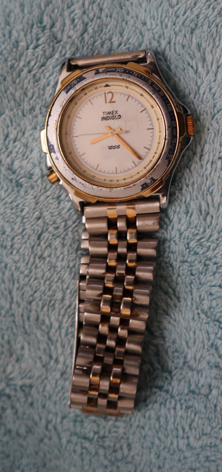 Vintage 1970/80s Timex Indiglo Compass Bezel White Dial