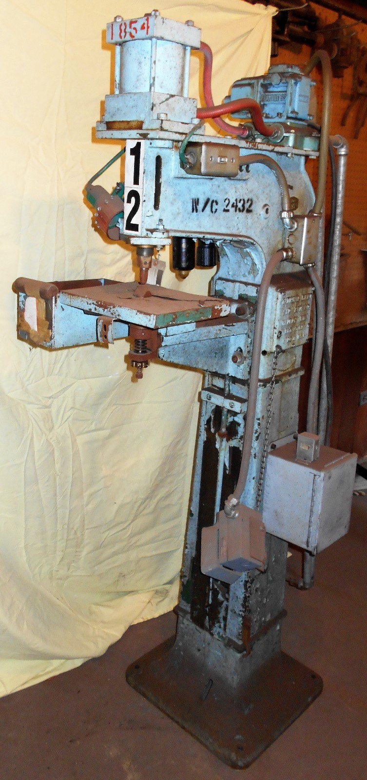 NATIONAL RIVET MACHINE PRESS AIR TINSMITH BLACKSMITH KNIFE TOOL FLOOR MODEL OLD