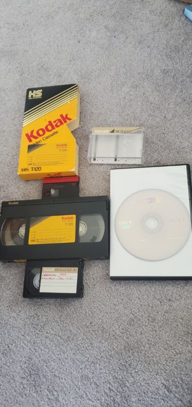 VHS/VHS-C/HI-8 8MMVideo8/MINI DV 5TAPES TO DVD orFlash Drive Transfer Service 