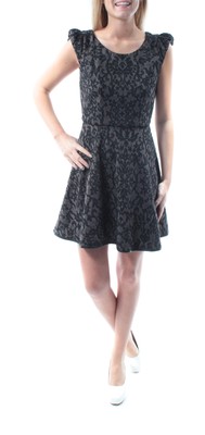 

EMERALD SUNDAE Женское Черное Платье Без Рукавов До Колен с Расклешенным Платьем, Черный