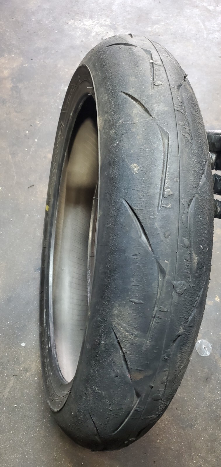 120/70ZR17 BRIDGESTONE BATTLAX RACING R10F TYPE4 FRONT TIRE