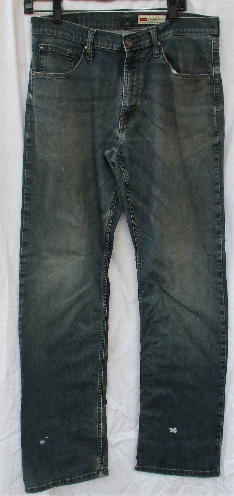 Men's Blue Wrangler Relaxed Fit Bootcut 98CHWDT Denim Jeans