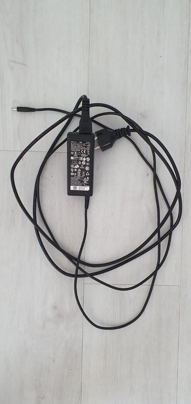 Adaptateur Noir Dell Inspiron 3000 5000 7000 Series And Vostro 65w Cn-043ny4