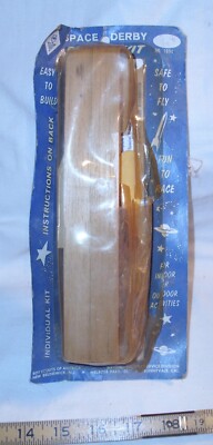 BOY SCOUTS SPACE DERBY ROCKET KIT ORIGINAL NEW ON CARD 1960s