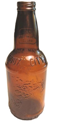 VTG. Soux City Cream Soda Bottle Western Scene w Bucking Bronco Embossed