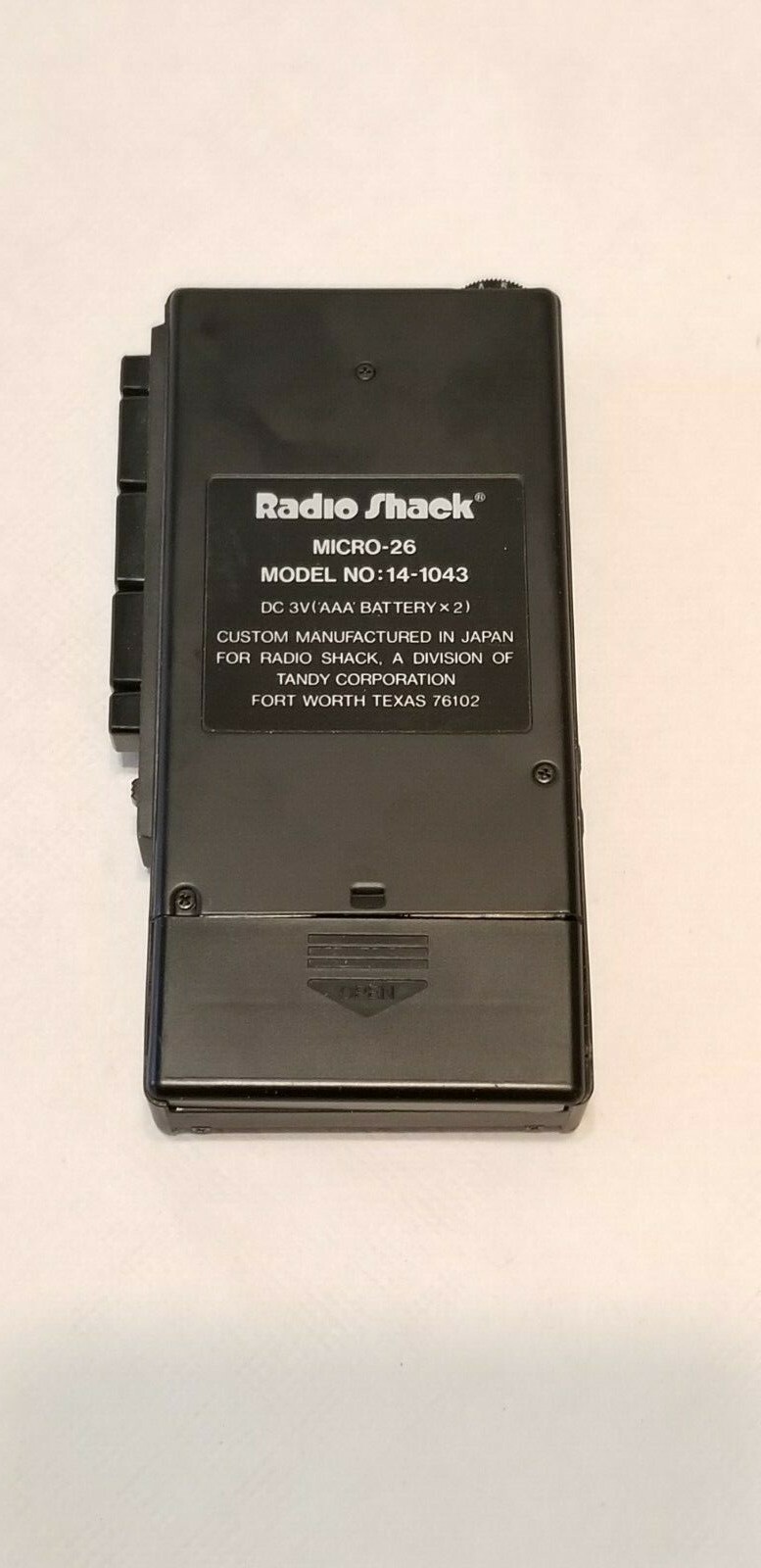 Radio Shack 14-1043 Micro-26 Voice Activated Microcassette Tape Recorder & Case