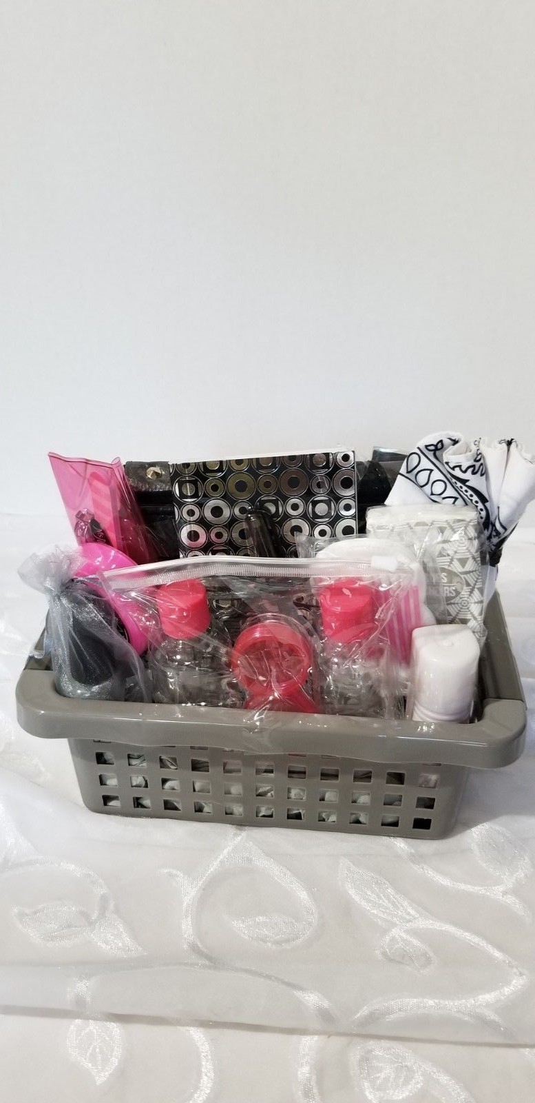 PRETTY PROMISE VANILLA FROSTING LADIES ALL OCCASSION GIFT BASKET