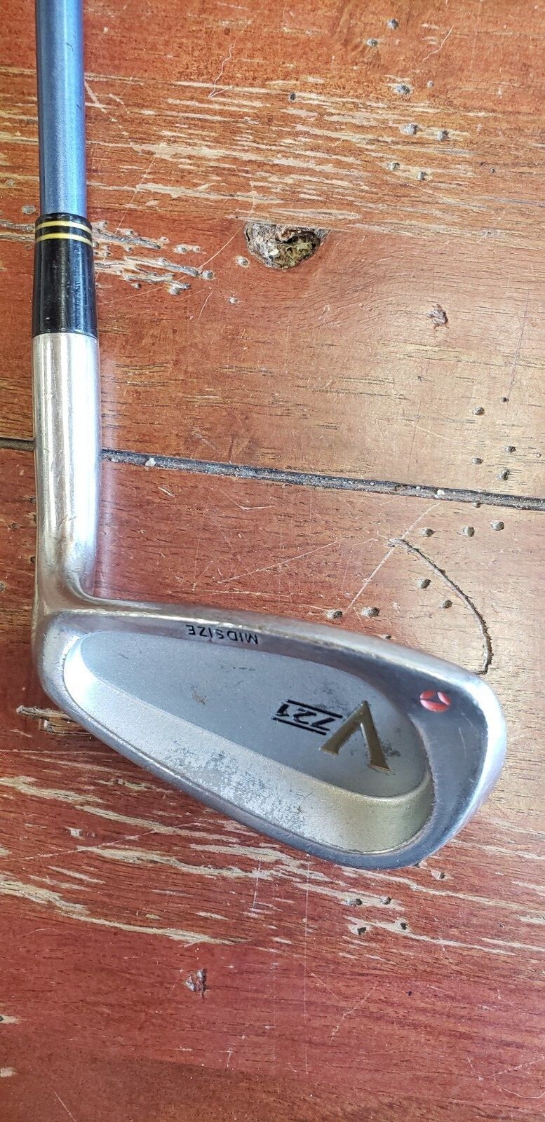 Taylormade V721 Midsize Gap Wedge Regular Graphite Shaft Golf Pride Grip Taylormade V721 Midsize Gap Wedge Regular Graphite Shaft Golf Pride Grip