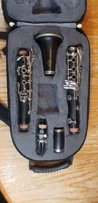 BUFFET CRAMPON E11 CLARINET MADE IN FRANCE