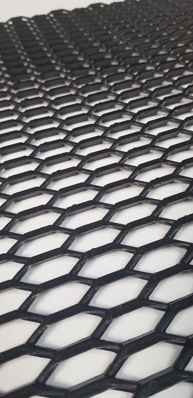 Universel Plastique Noir Nid Mesh Grille Pare-Choc Vent Maillage Ouverture Race