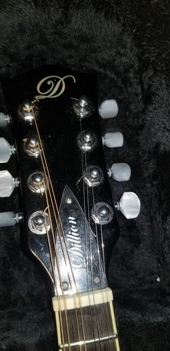 Dillion mandolin DLPM-008 FE/ACTBarely used..new conditions no blemishes.w/case