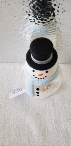 Bath and Body Works Snowman Sanitizer Holder Snow globe White 5