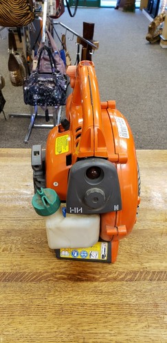 Husqvarna 125B HandHeld Gas Leaf Blower 28cc