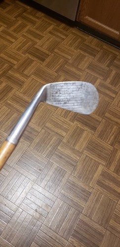 Golf Club Hillerich & Bradsby Invincible Putter Hickory Wood Shaft Original Grip