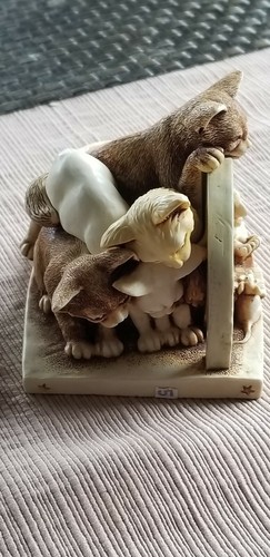 Harmony Kingdom Cats Sneak Preview very nice