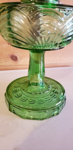 ALADDIN WASHINGTON DRAPE MODEL B GREEN CRYSTAL OIL LAMP WITH SHADE