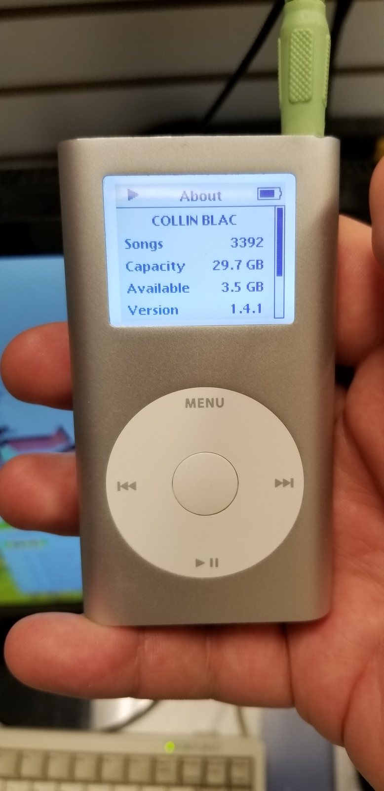 0703 希少 iPod mini 4GB シルバー M9800J/A 0703 希少 iPod mini 4GB シルバー M9800J/A
