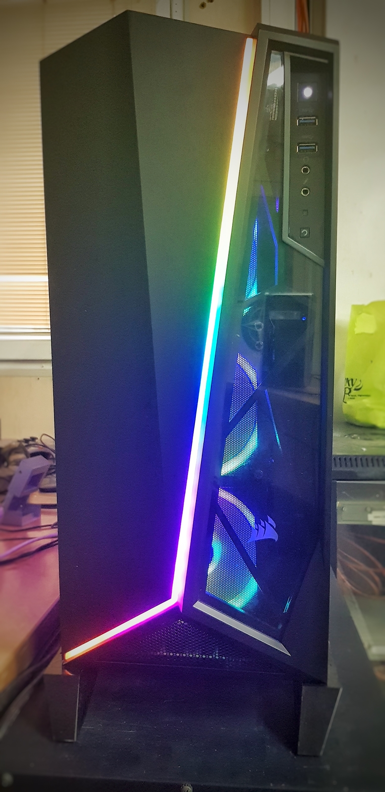 CORSAIR Carbide Series RGB MidTower Gaming Case Black