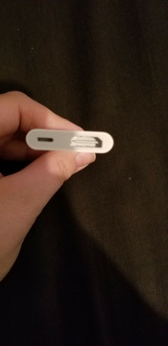 Apple MD826AMA Lightning Digital AV Adapter.