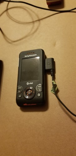 Lot of 5 Various Vintage Verizon Cell Phones