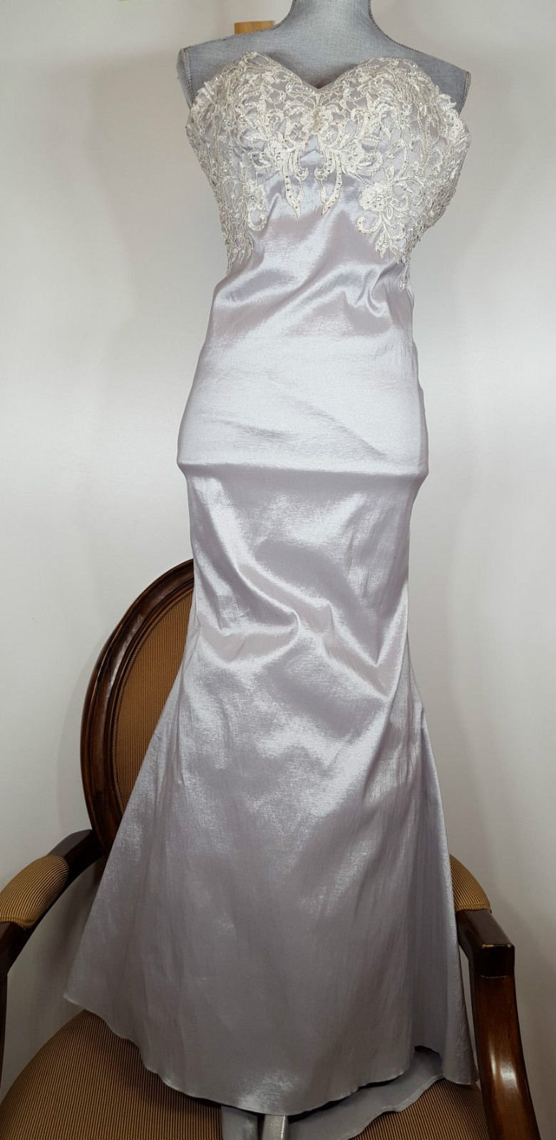 Jump Apparel Embellished Strapless Taffeta Gown Silver Junior Womens size 1