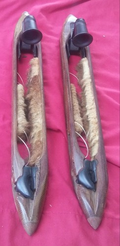 PAIR OF VINTAGE WOODEN LOOM SHUTTLES/CANDLE HOLDERS WALL SCONCE