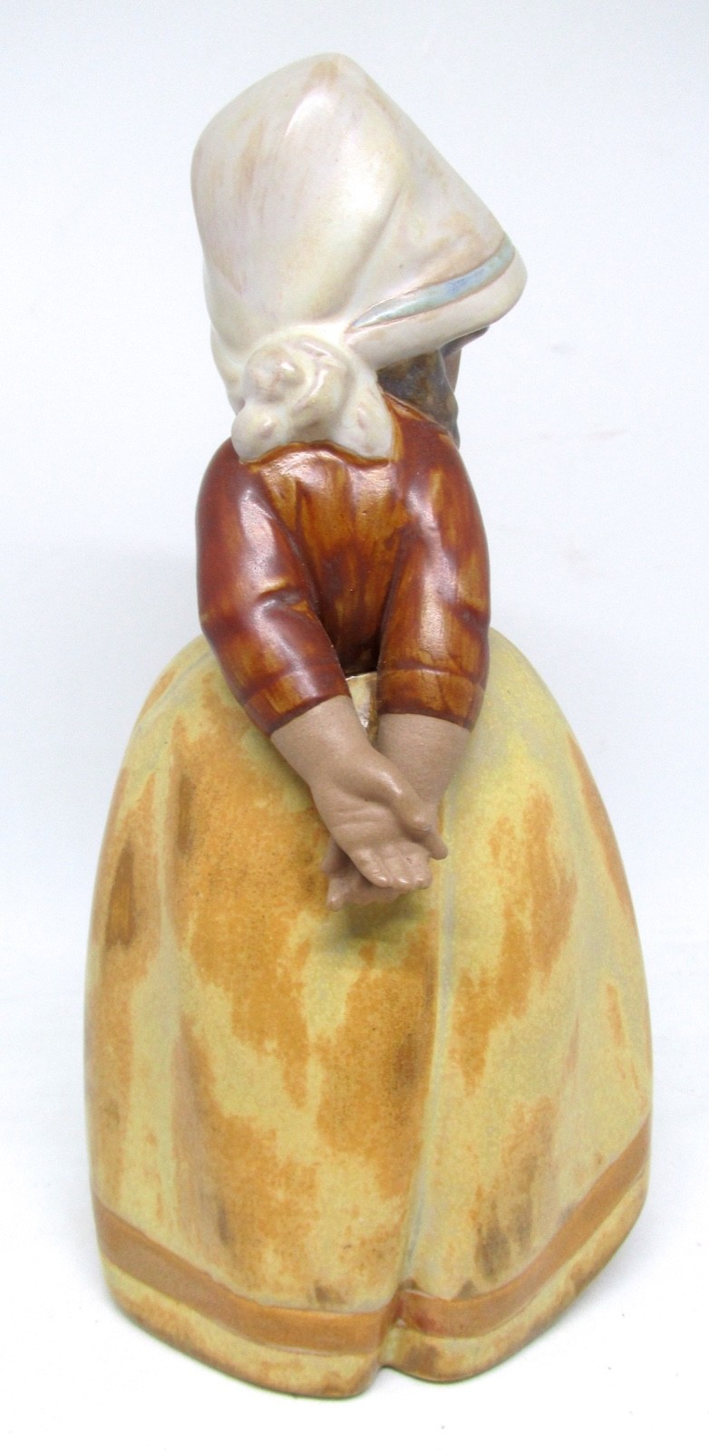 Retired LLADRO SOLITA Lonely Farm Girl Figurine With Box