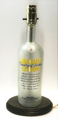 ABSOLUT CITRON Vodka Liquor Bottle TABLE LAMP Light Wood Base Bar Lounge Decor