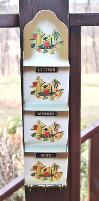 Vintage Mid-Century Metal Kitchen Wall Mount Letter Memo Misc Key Holder 3 Slots