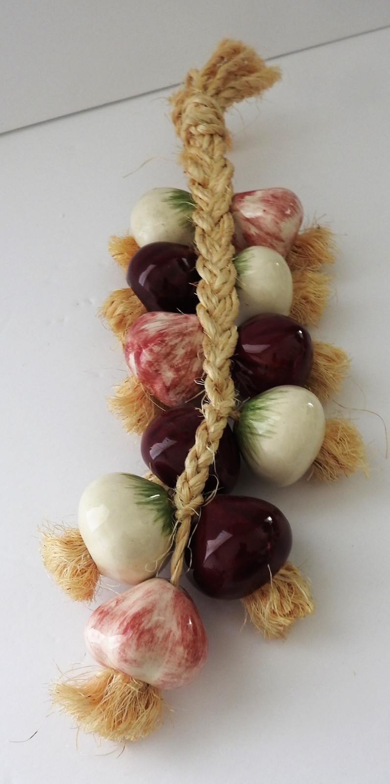Vintage Ceramic Garlic Rope 14
