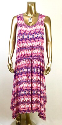 AVENUE *NWT 30/32 (5X) MULTI GEO HI-LOW DRESS $65
