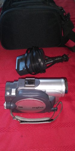 Hitachi DVD Cam DZ-BX31A Camcorder Working..No Disc