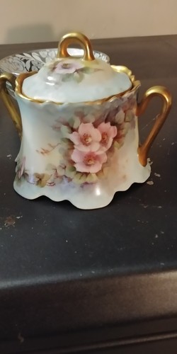 STUNNING BAVARIAN HAND PAINTED CREAMER AND COVERED SUGAR WITH HEAVY GOLD& ROSES