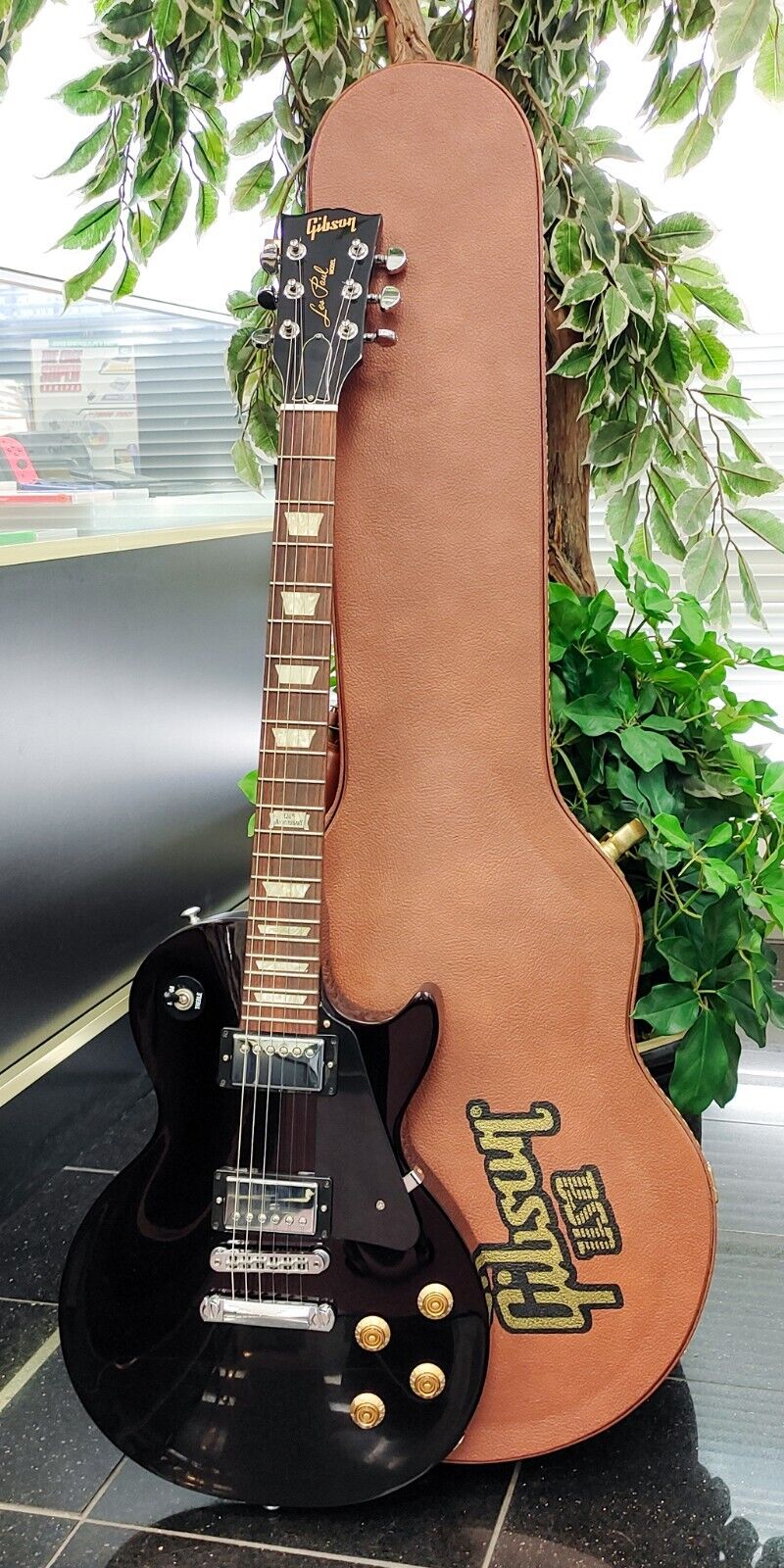 Gibson Les Paul Studio Pro 120th Anniversary Electric Guitar Gibson Les Paul Studio Pro 120th Anniversary Electric Guitar