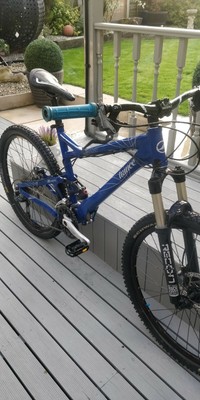 Giant trance mountain bike