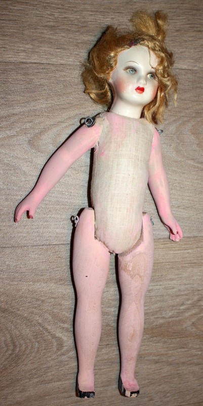 PoupÃ©E Ancienne Visage Biscuit Ou Porcelaine Corps Bois ArticulÃ© 34 Cm