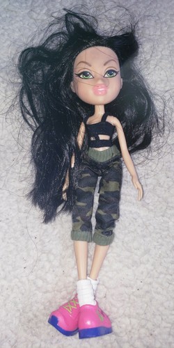 Bratz 9体(セット売りのみ可) s-l400.jpg